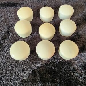 Set of Cream Round Caps